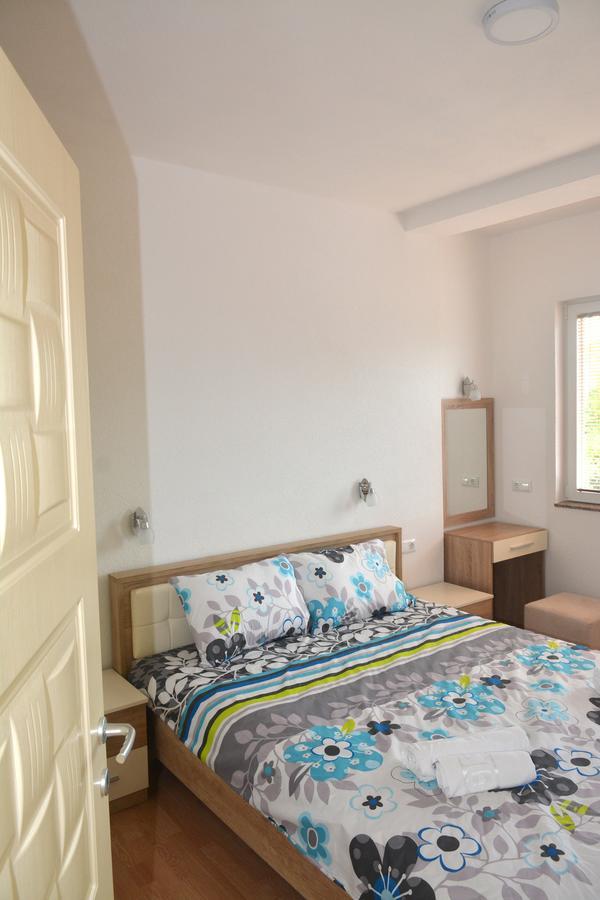 Comfort Apartment Ohrid Esterno foto